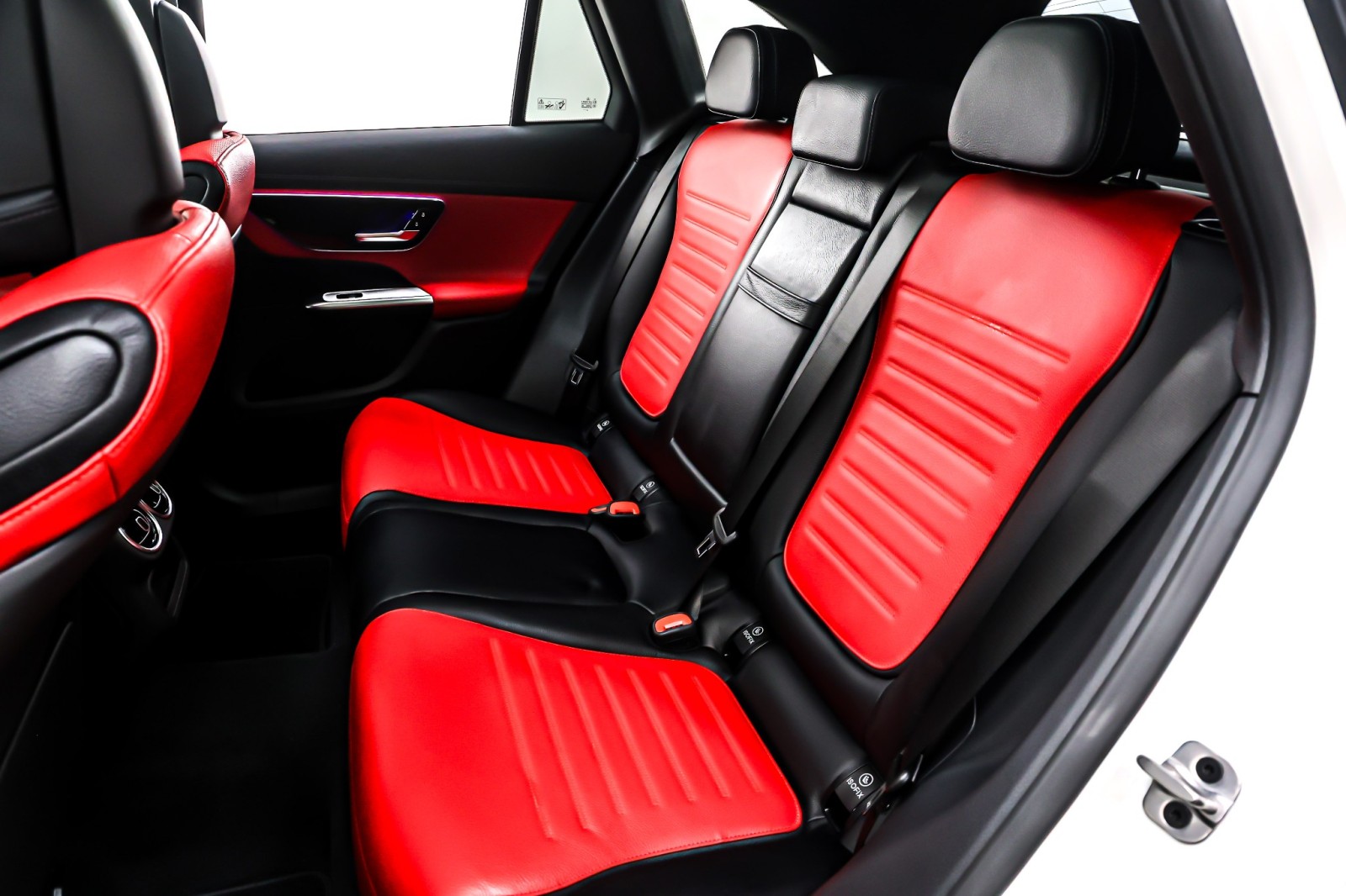 New 2026 Polar White Mercedes-Benz GLC 300 image 8