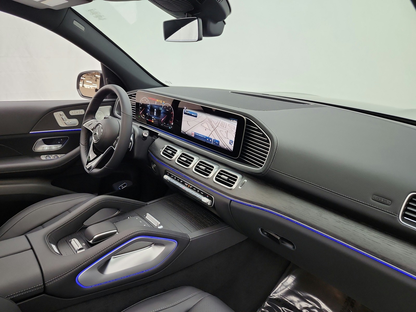 New 2026 Selenite Grey Metallic Mercedes-Benz GLS 450 image 15