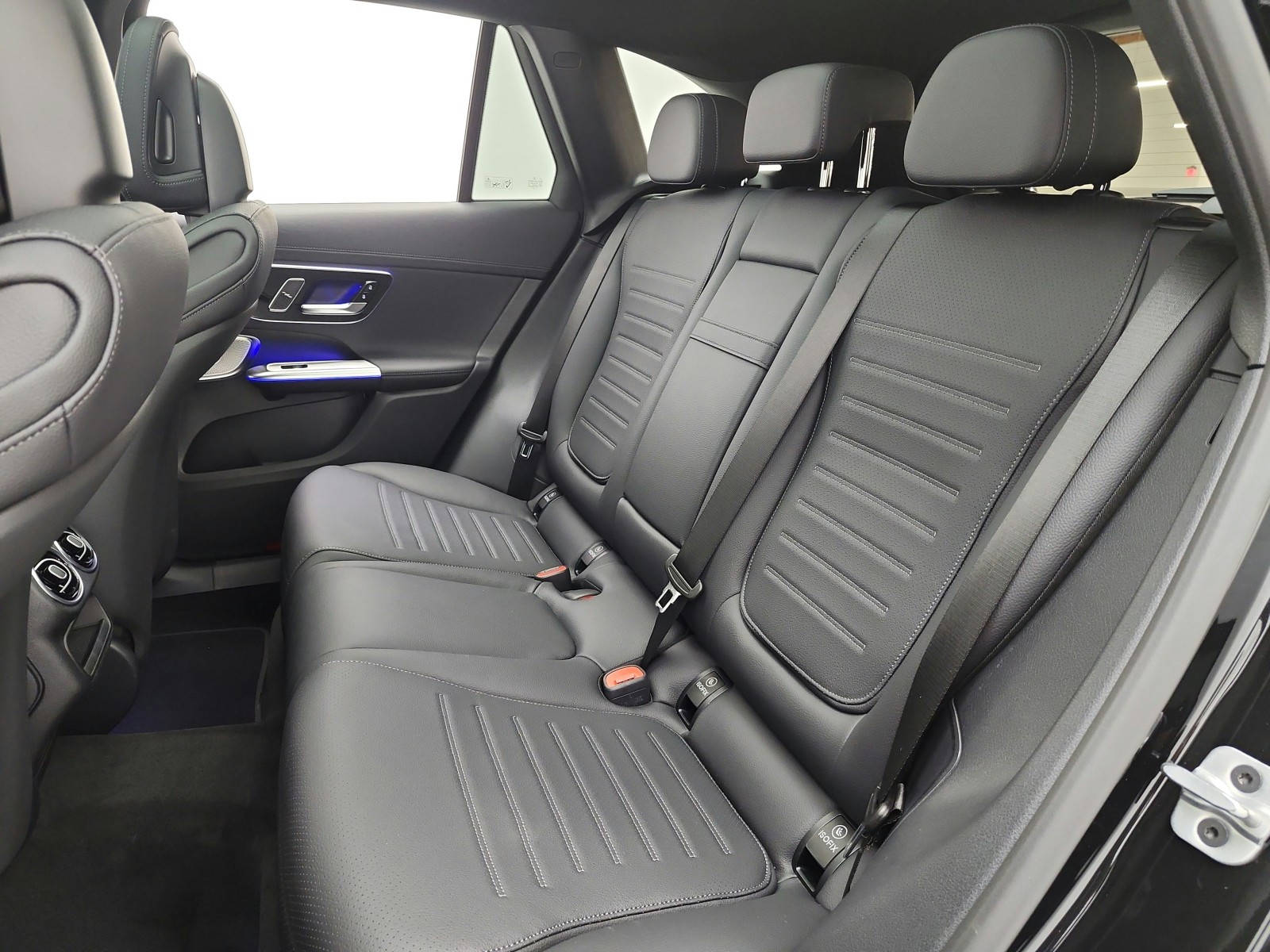 New 2027 Obsidian Black Metallic Mercedes-Benz GLC 300 SUV image 11