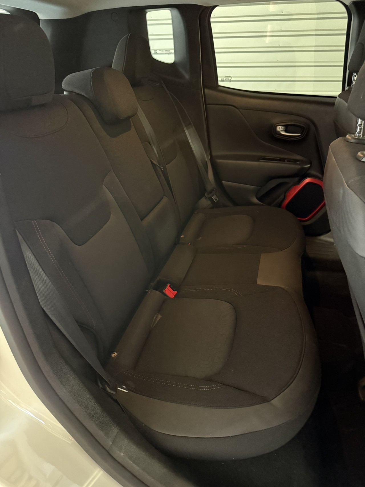 2017 Jeep Renegade Trailhawk - Photo 17