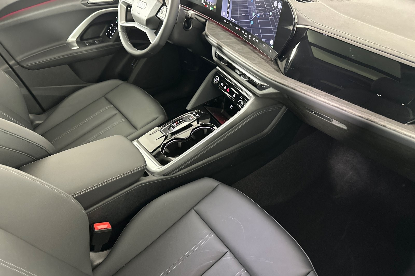 New 2026 Glacier White Metallic Audi Premium 2.0 TFSI quattro image 15