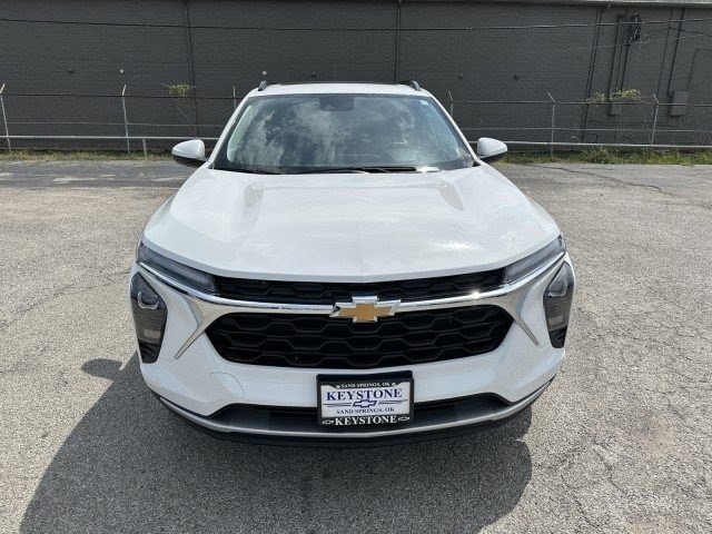 2024 Chevrolet Trax LT 8