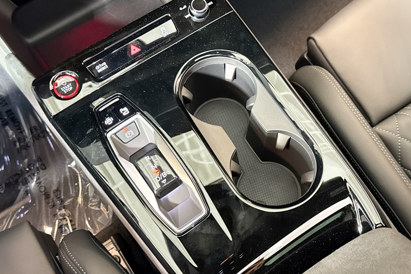 New 2025 Glacier White Metallic Audi Prestige quattro image 14