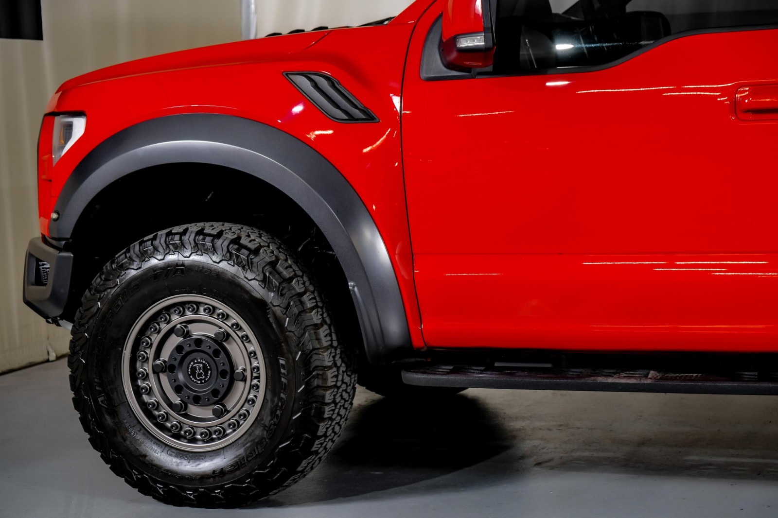 2019 Ford F-150 Raptor 11