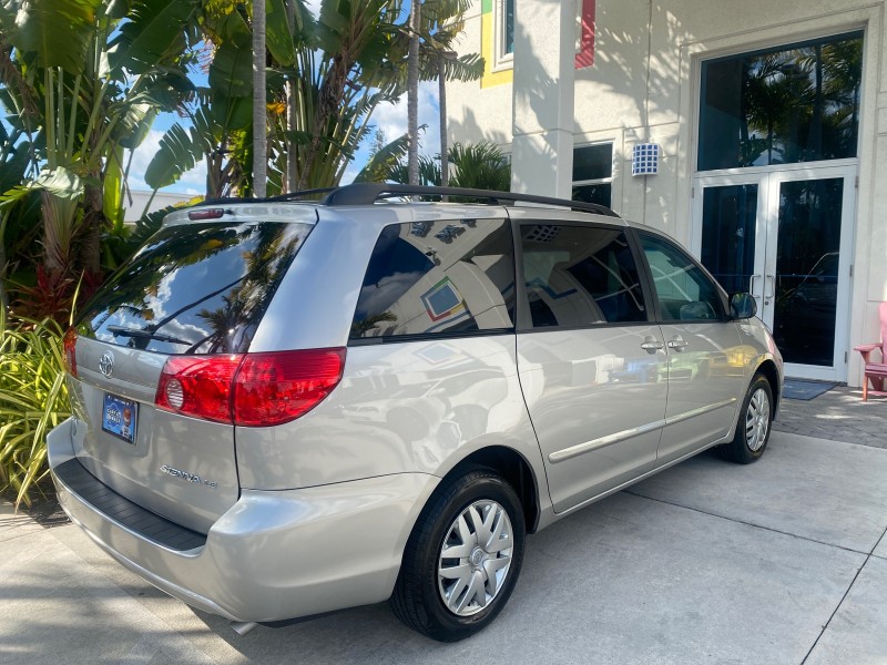 2010 Toyota Sienna LE LOW MILES 41,871 1 OWNER 7 PASSENGER in , 