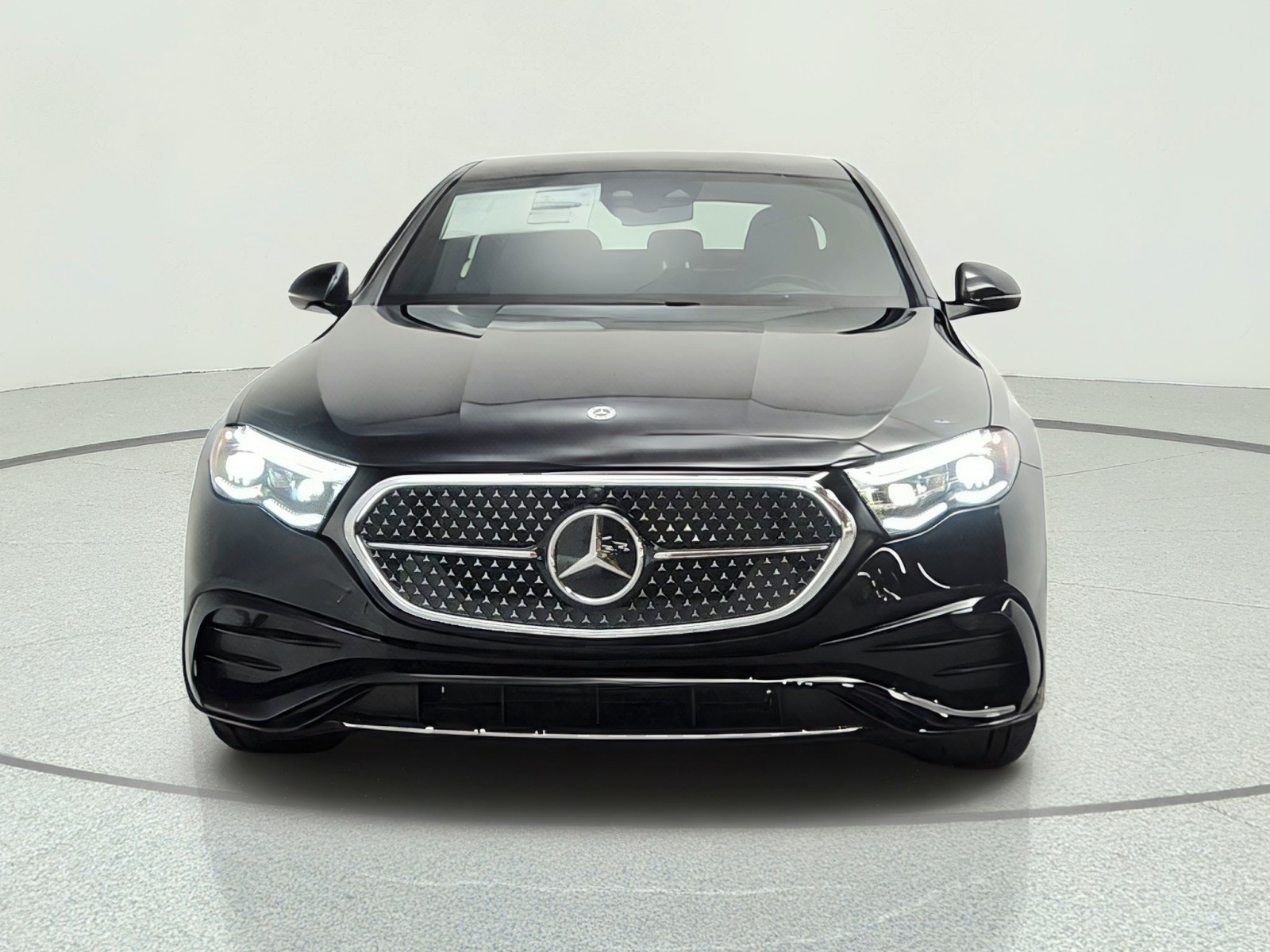 New 2027 Black Mercedes-Benz E 450 4MATIC® Sedan image 2