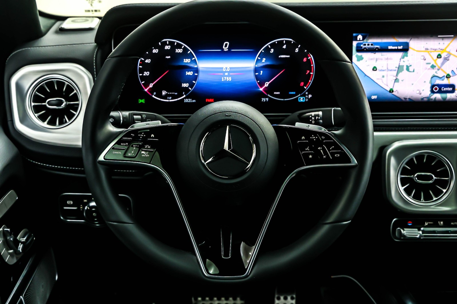 Certified Used 2025 Obsidian Black Metallic Mercedes-Benz G 550 SUV image 18