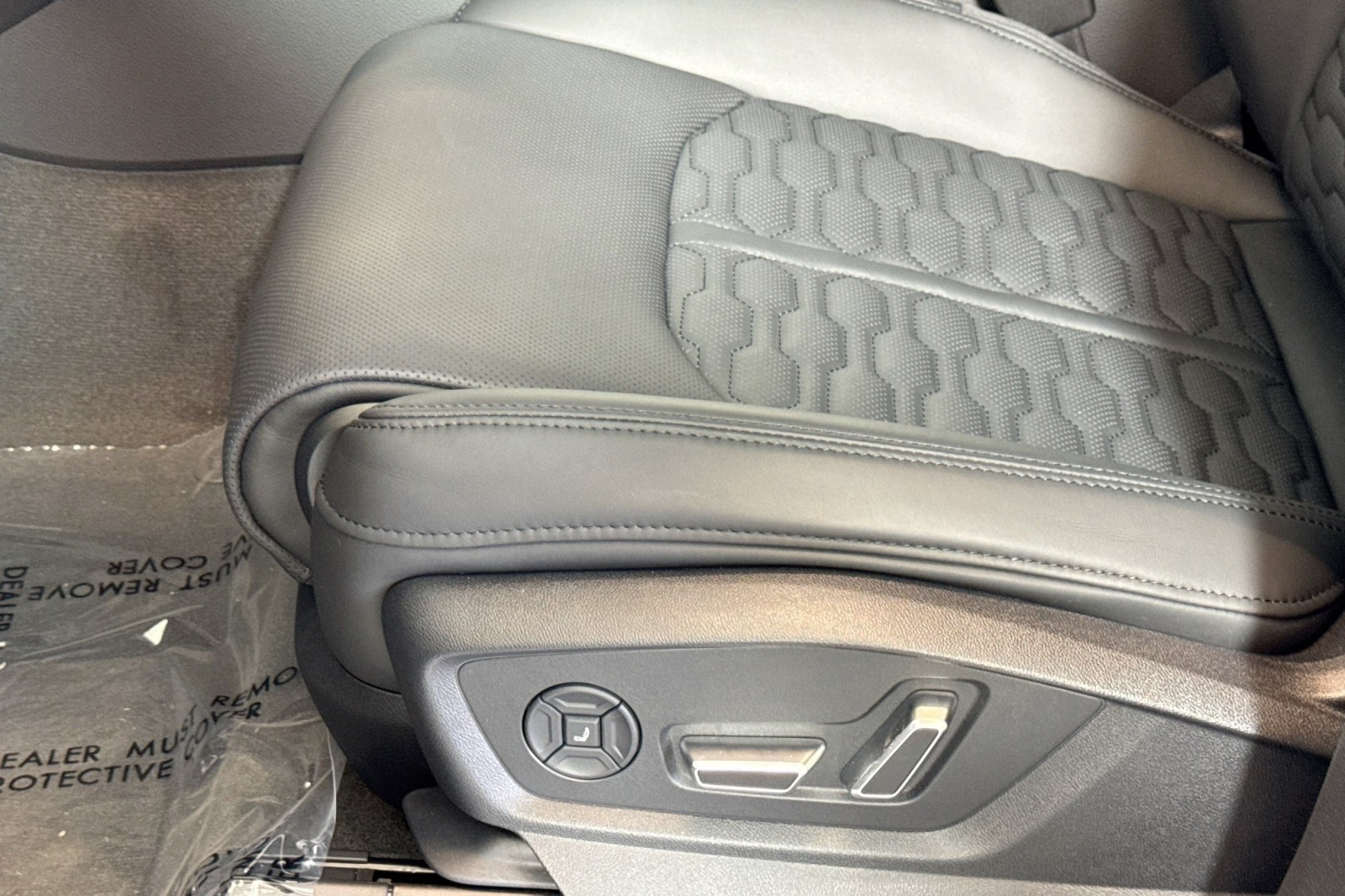 New 2026 Daytona Gray Pearl Effect Audi performance quattro image 16