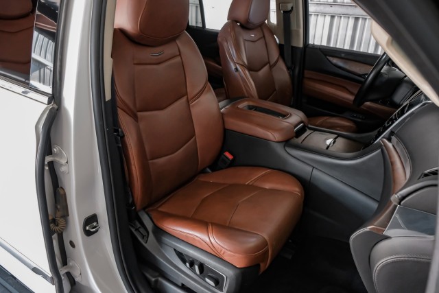 2016 Cadillac Escalade ESV Premium Collection 29