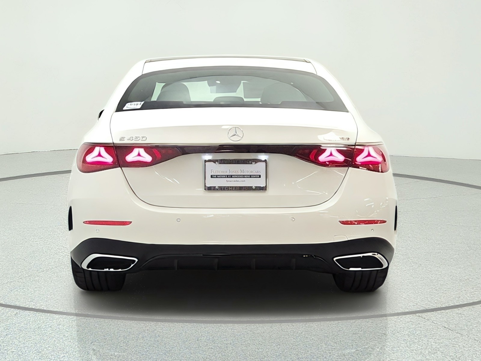 New 2027 Polar White Mercedes-Benz E 450 4MATIC® Sedan image 6