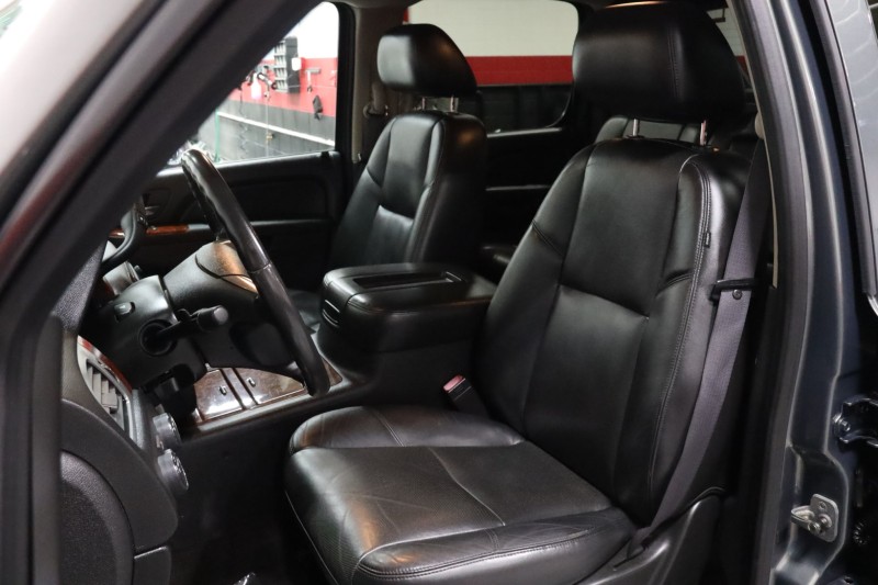 2011 Chevrolet Avalanche 4WD LTZ 4DR Truck in , 