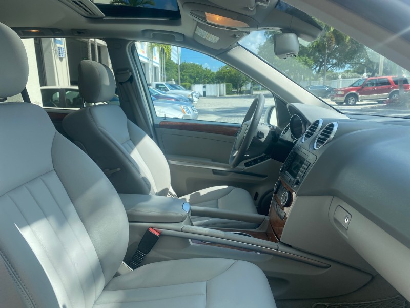 2008 Mercedes-Benz M-Class 3.5L 1 OWNER LOW MILES 48,493 in , 