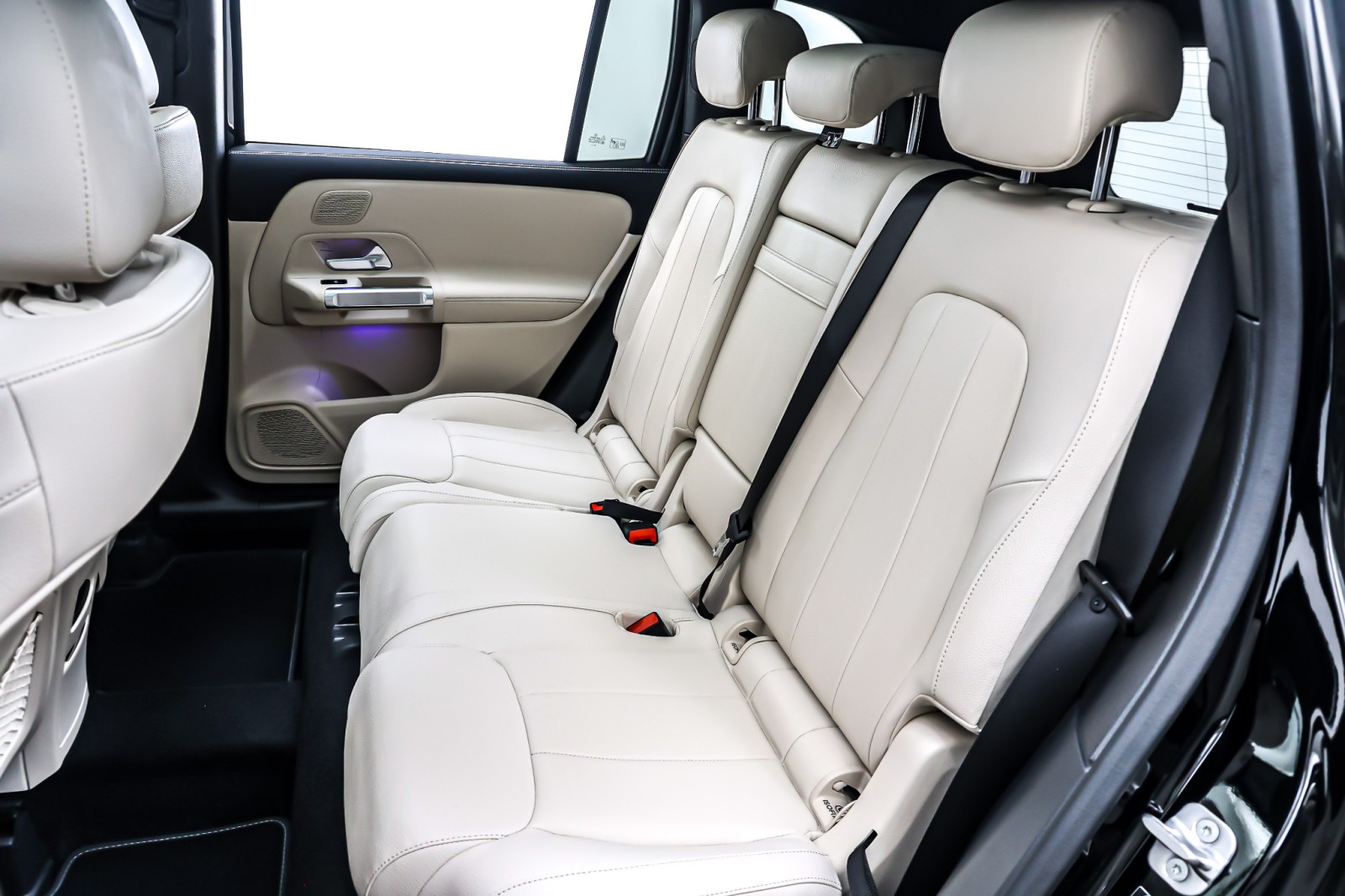 New 2026 Night Black Mercedes-Benz GLB 250 image 8