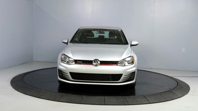 2015 Volkswagen Golf GTI SE 2