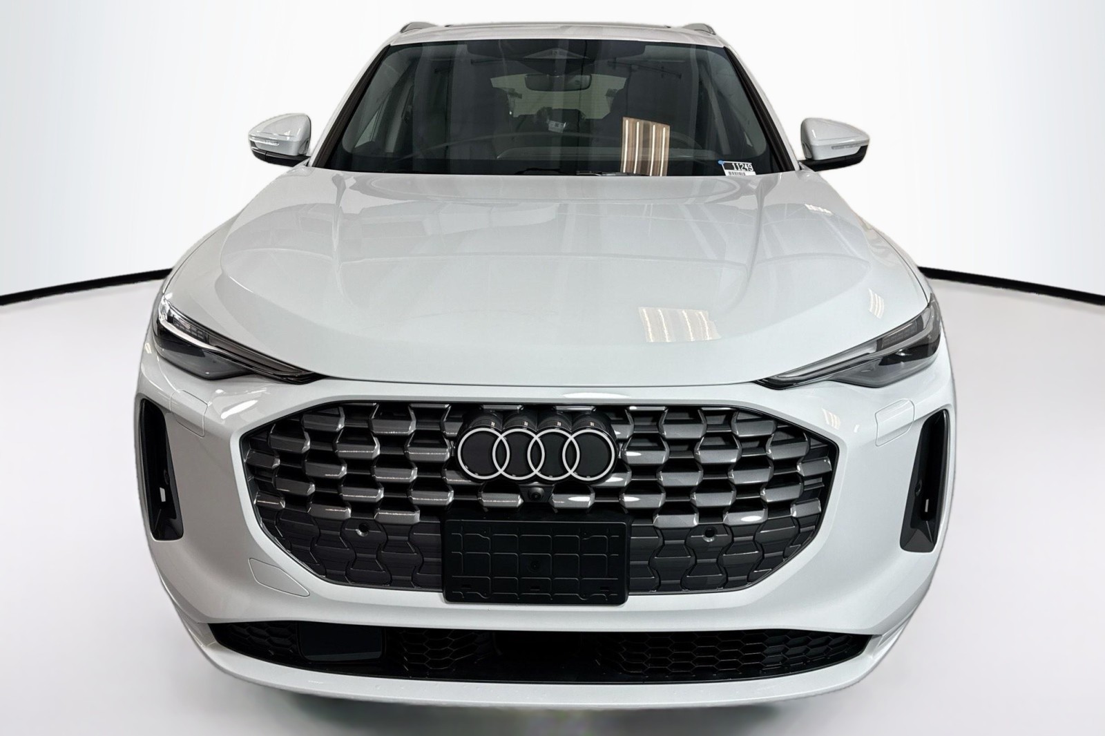 New 2025 Glacier White Metallic Audi Premium Plus 2.0 TFSI quattro image 2