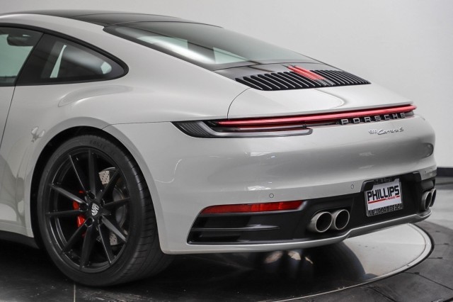 2020 Porsche 911 Carrera S 9