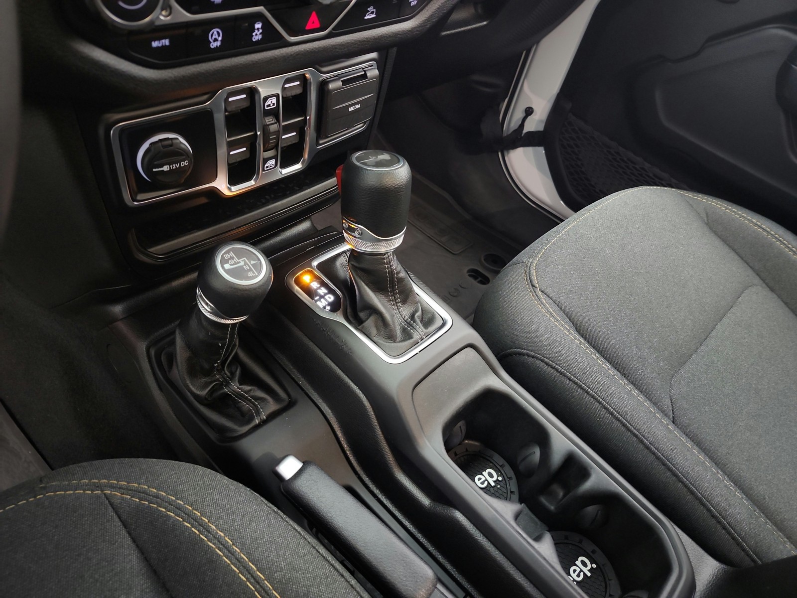 Used 2024 Bright White Clearcoat Jeep Sport S image 12