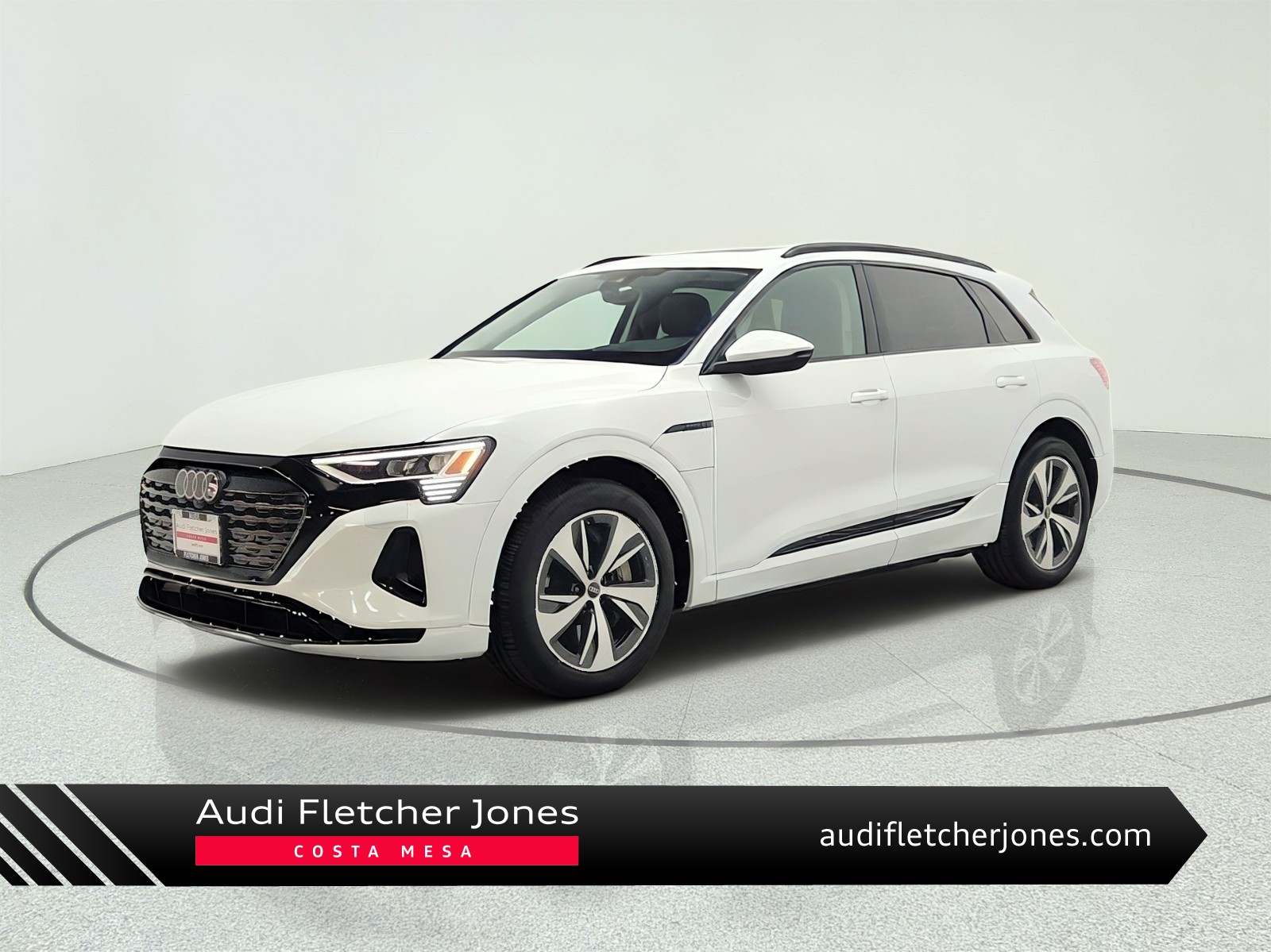 Glacier White Metallic 2024 Audi Q8 e-tron SUV / Crossover All-Wheel Drive Automatic