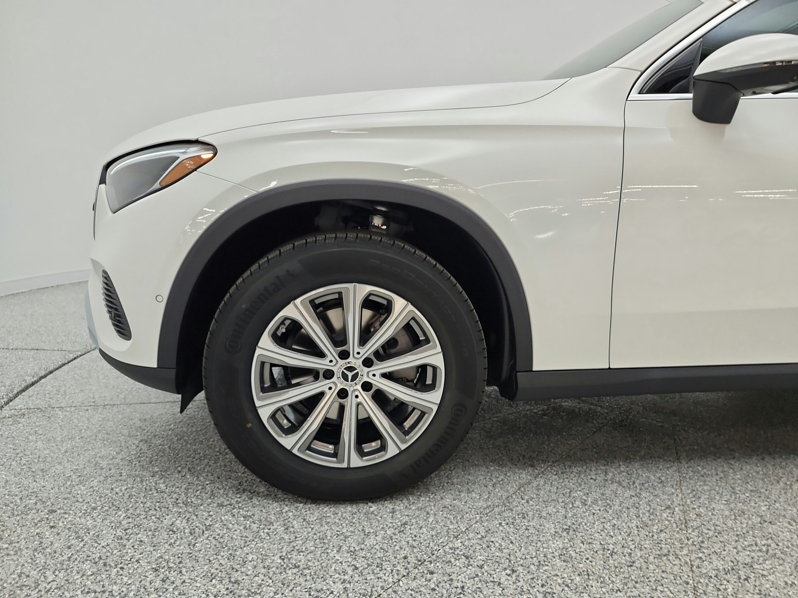 New 2027 Polar White Mercedes-Benz GLC 300 SUV image 15