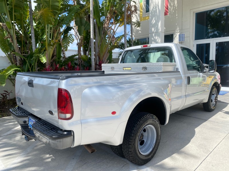 2001 Ford Super Duty F-350 DRW XL 1 OWNER LOW MILES 14,269 in , 