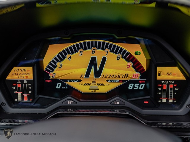 Lamborghini Aventador