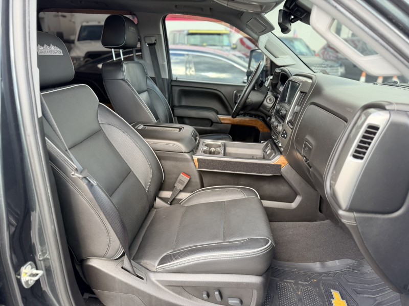 2019 Chevrolet Silverado 3500 4x4 Snatch Truck High Country in , 