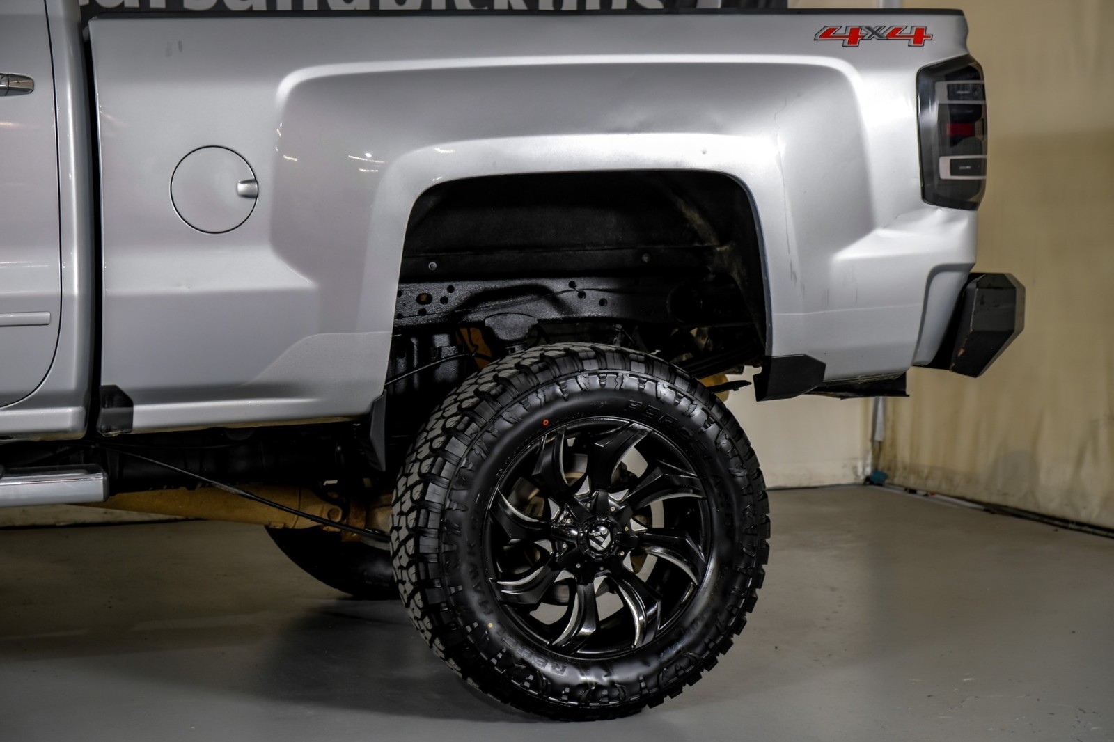 2016 Chevrolet Silverado 2500HD LT 10