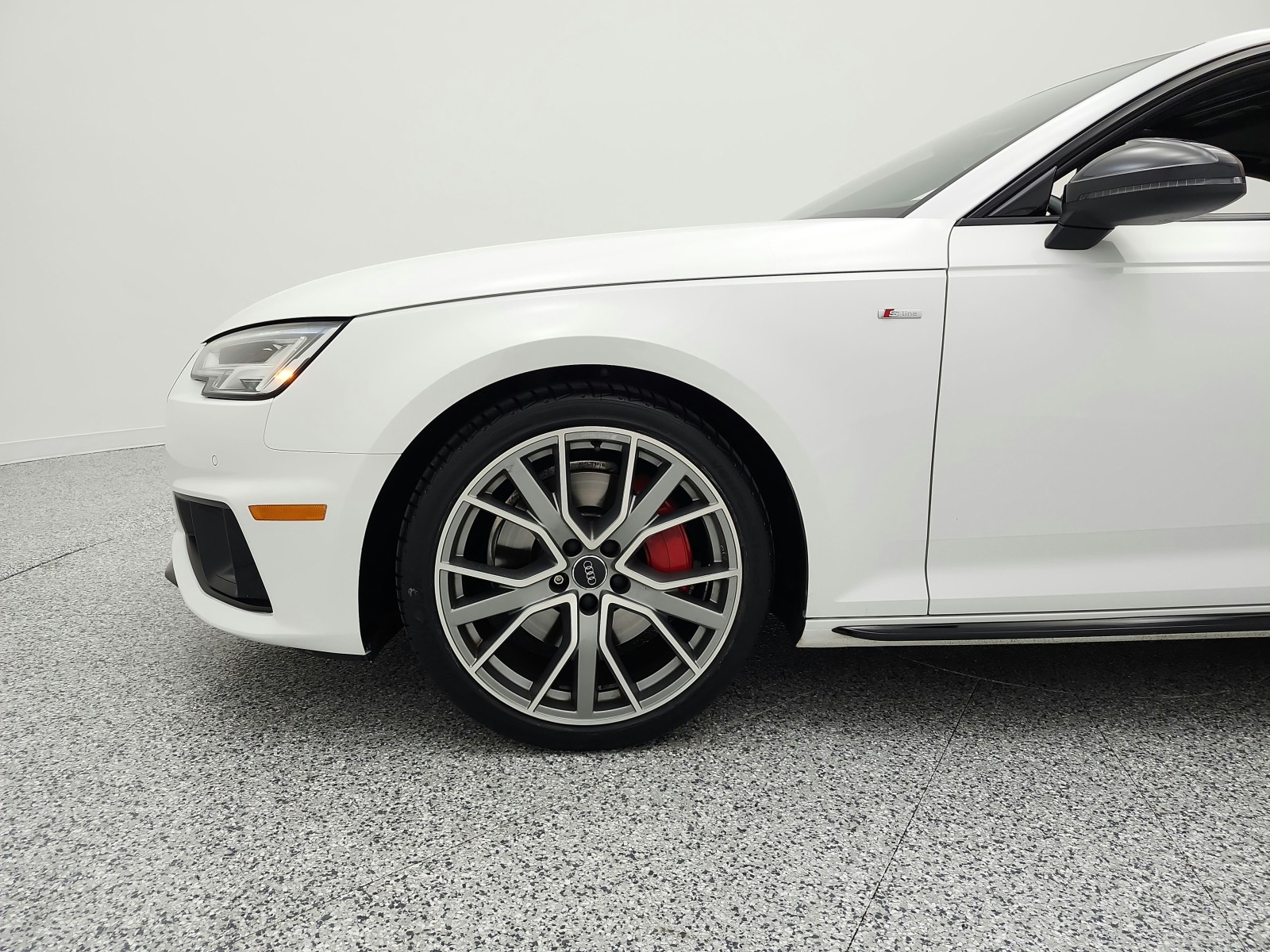 Used 2019 Ibis White Audi Premium Plus 45 TFSI quattro image 12