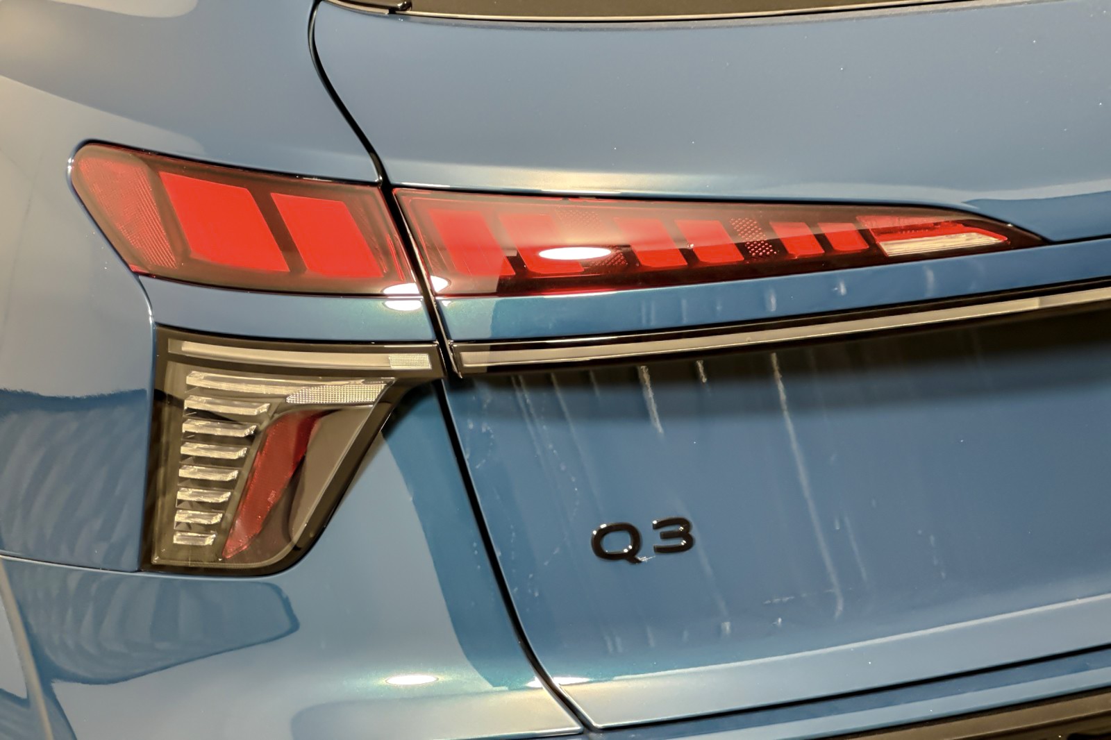 New 2026 Malpelo Blue Metallic Audi S line quattro image 24