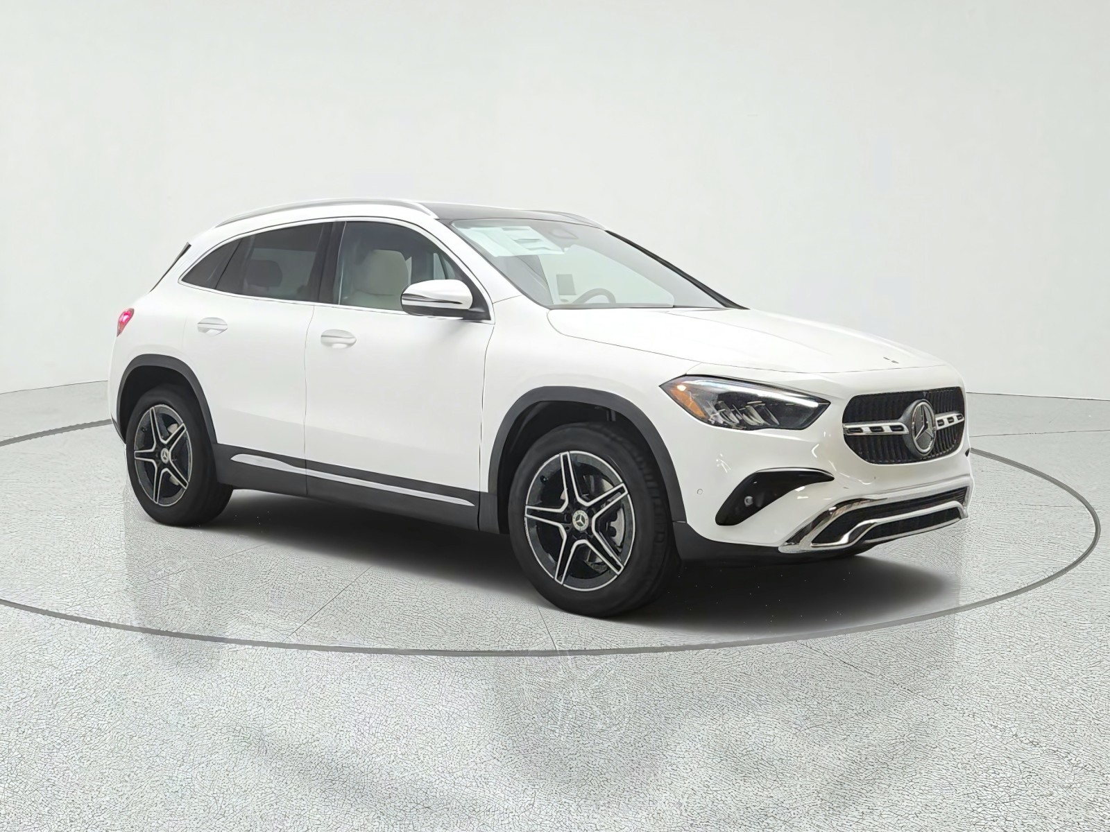 New 2026 Polar White Mercedes-Benz GLA 250 SUV image 3