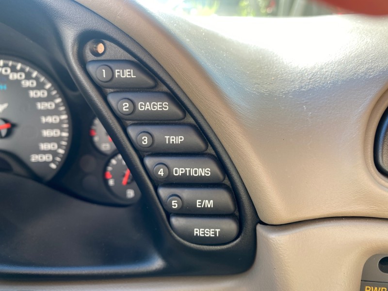 2003 Chevrolet Corvette 50TH CONVERTIBLE LOW MILES 6,742 in , 