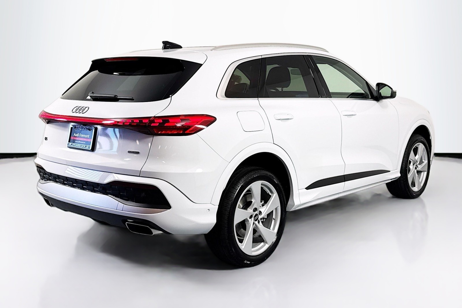 New 2025 Glacier White Metallic Audi Premium Plus 2.0 TFSI quattro image 5