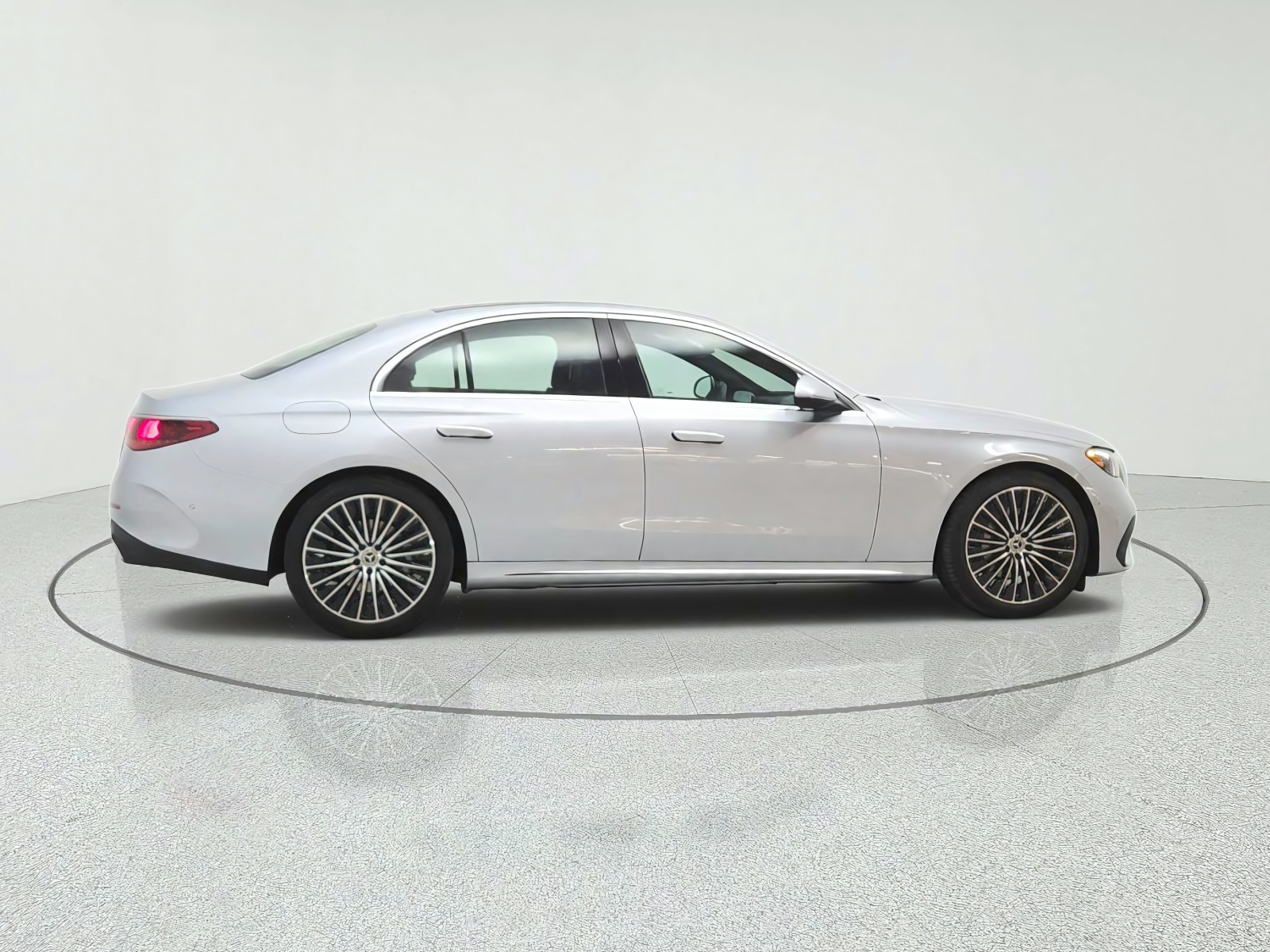 New 2027 Cirrus Silver Metallic Mercedes-Benz E 350 RWD Sedan image 4