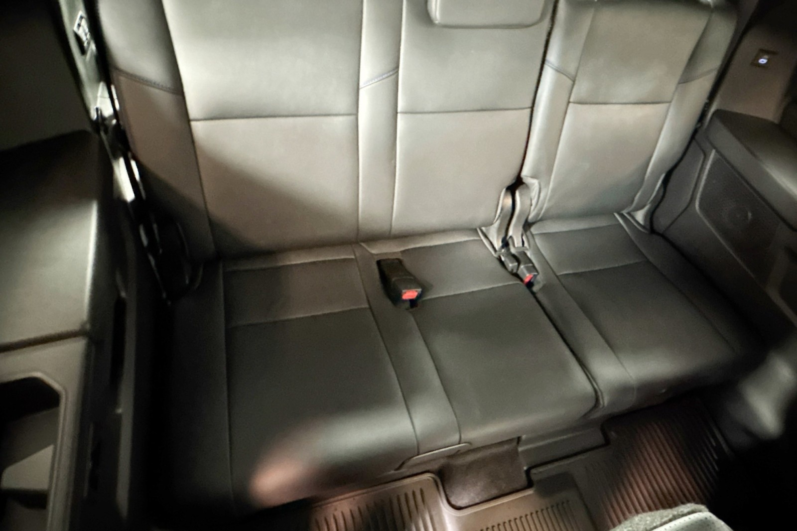 Used 2025 WHITE Toyota Platinum image 26