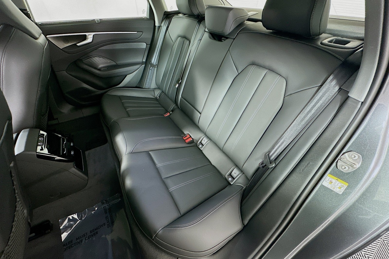 New 2026 Daytona Gray Pearl Effect Audi Premium Plus image 9