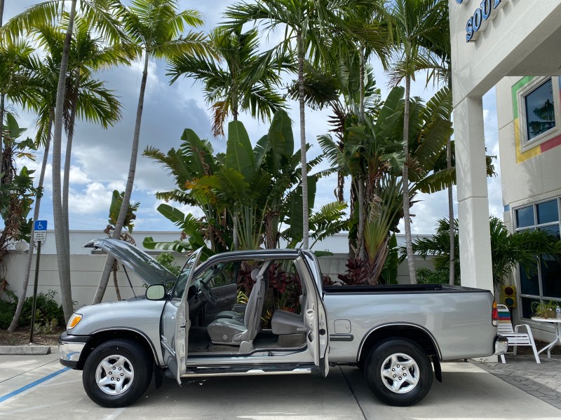 2002 Toyota Tundra SR5 LOW MILES 94,632 1 OWNER in , 