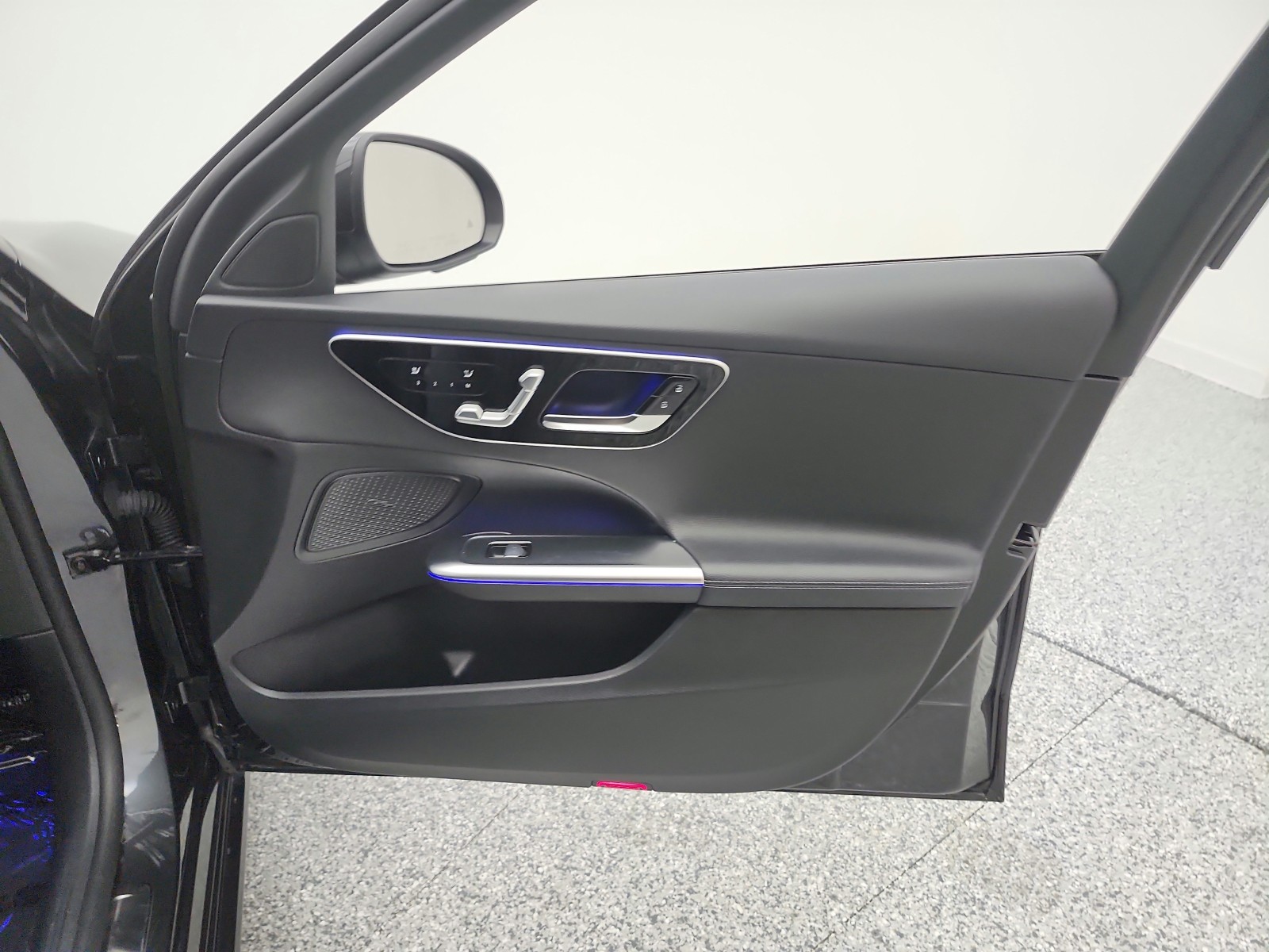 Used 2023 Graphite Grey Metallic Mercedes-Benz C 300 Sedan image 21