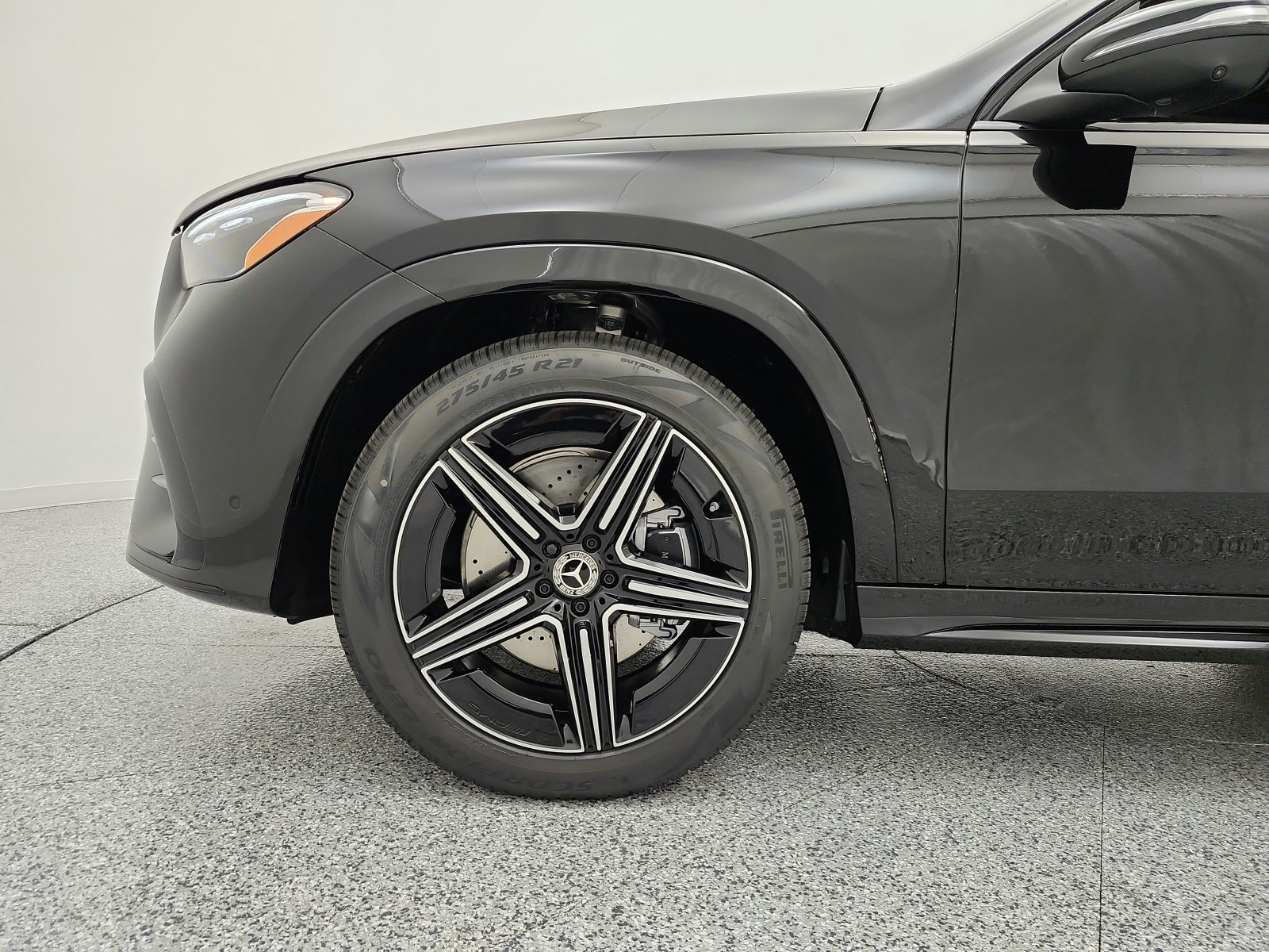 New 2026 Black Mercedes-Benz GLE 580 4MATIC® SUV image 13