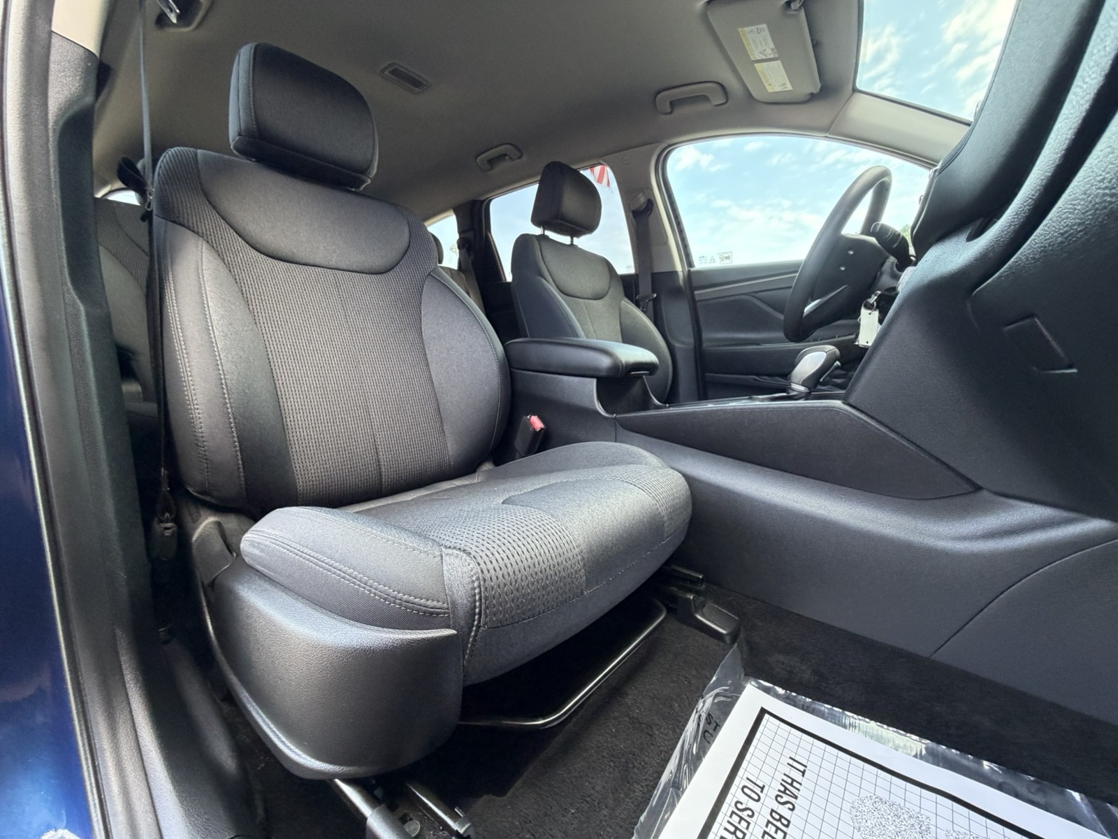 2020 Hyundai Santa Fe - $15,977