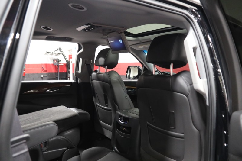 2016 Cadillac Escalade Luxury Collection 4WD 4dr Suv in , 