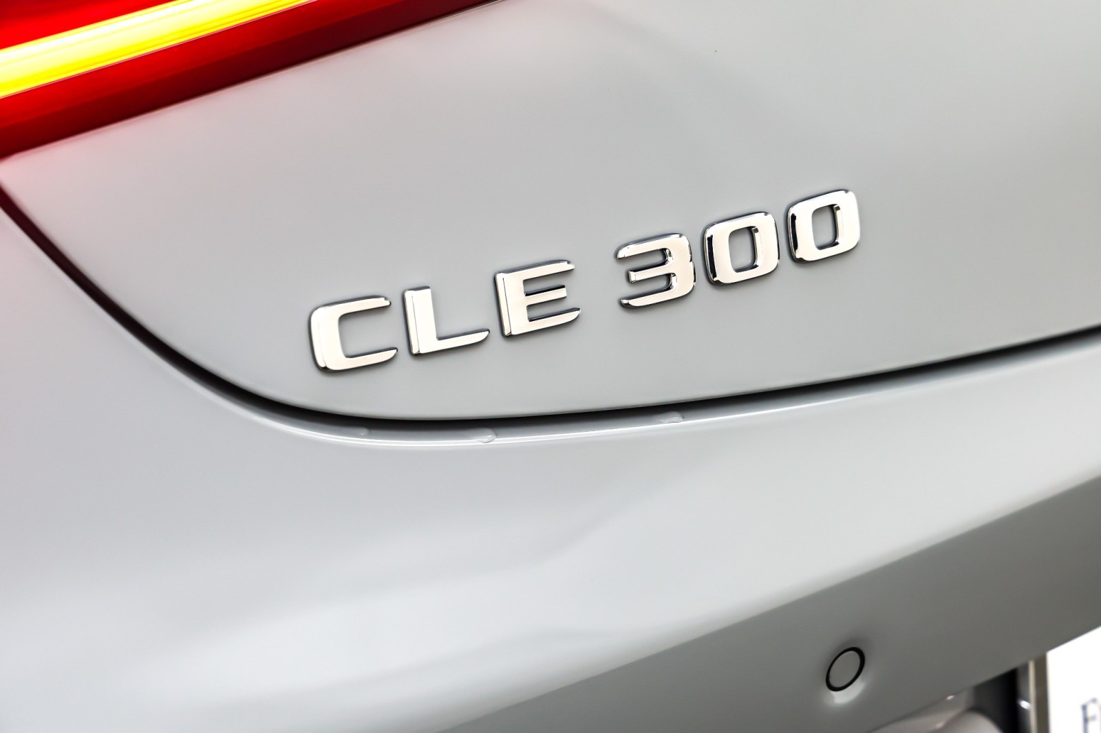 New 2026 MANUFAKTUR Alpine Grey Metallic Mercedes-Benz CLE 300 image 9