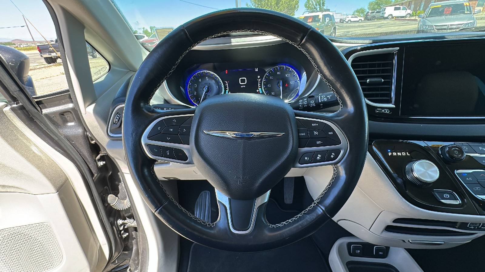 2021 Chrysler Pacifica Touring L 24