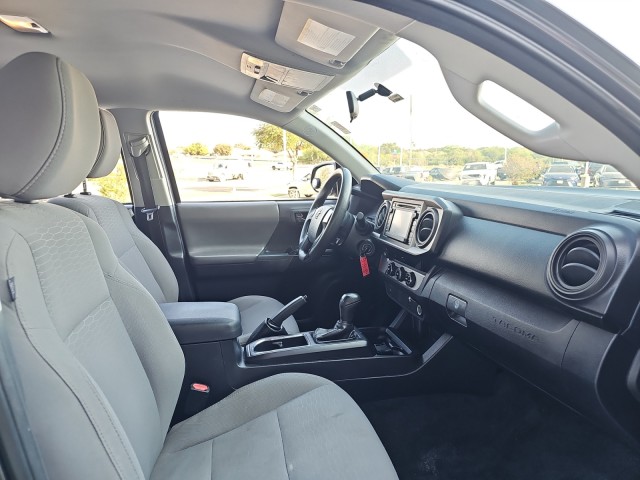 2017 Toyota Tacoma SR 10