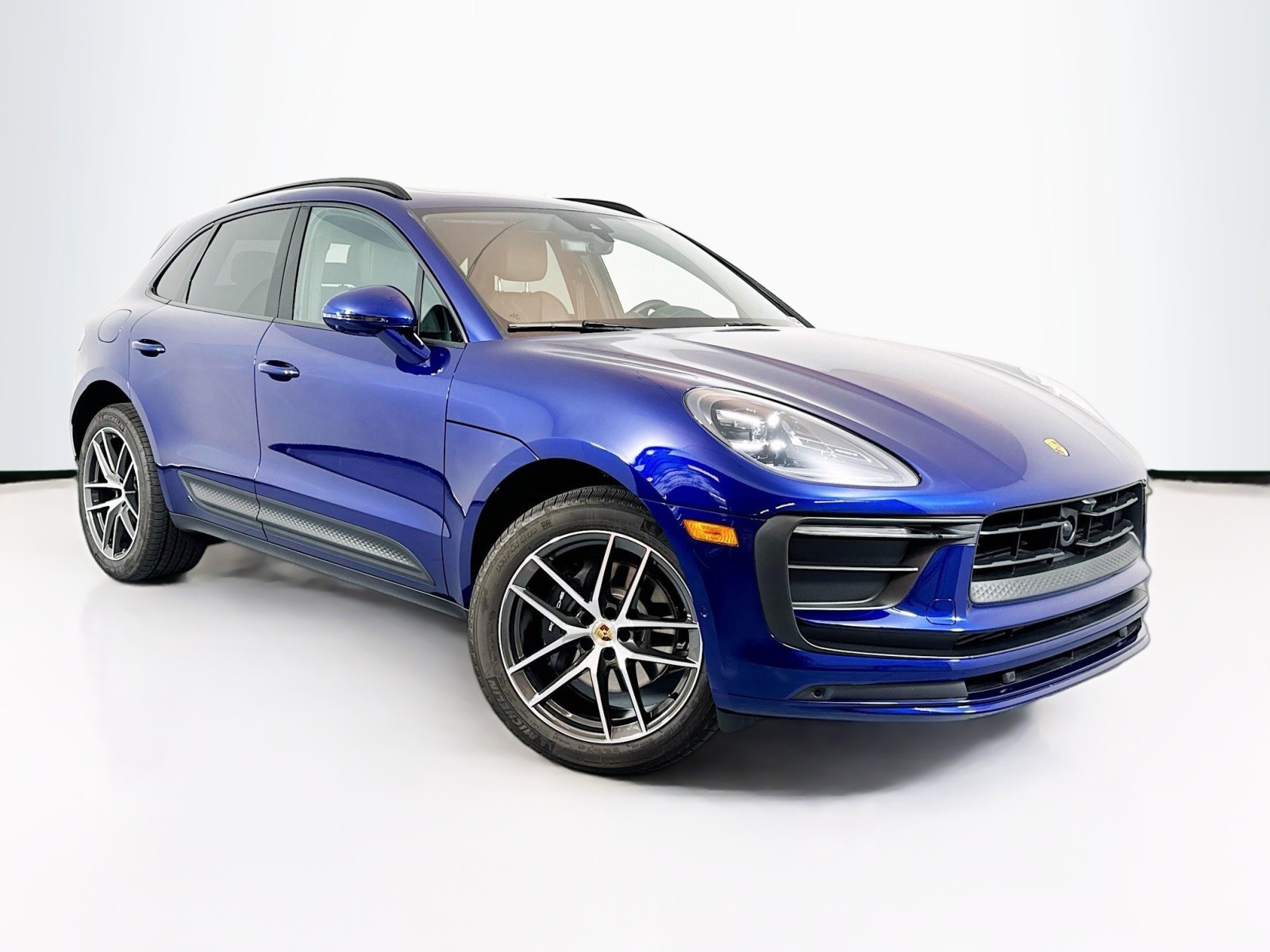 2024 Porsche Macan  3