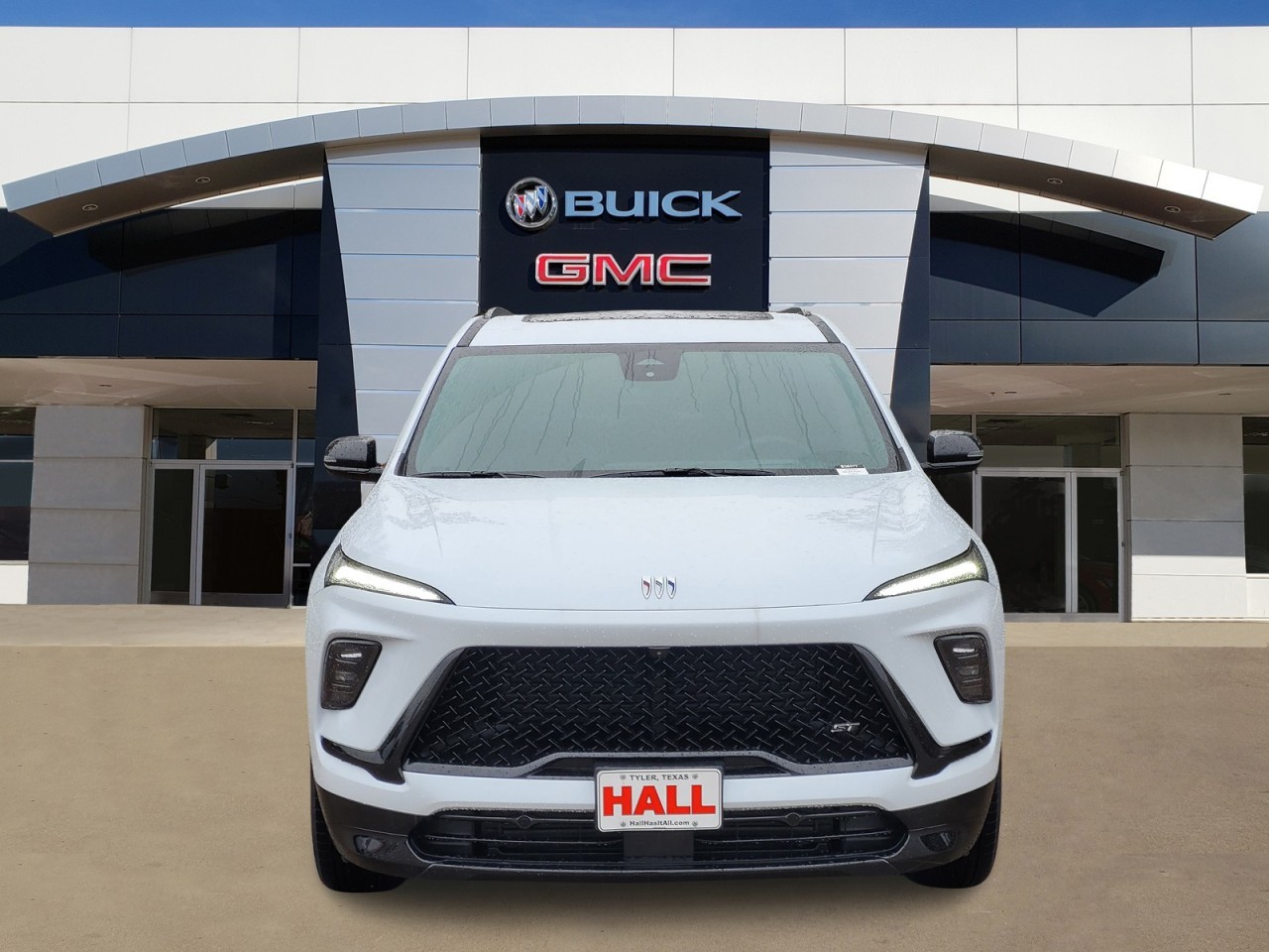 View vehicle photo 2