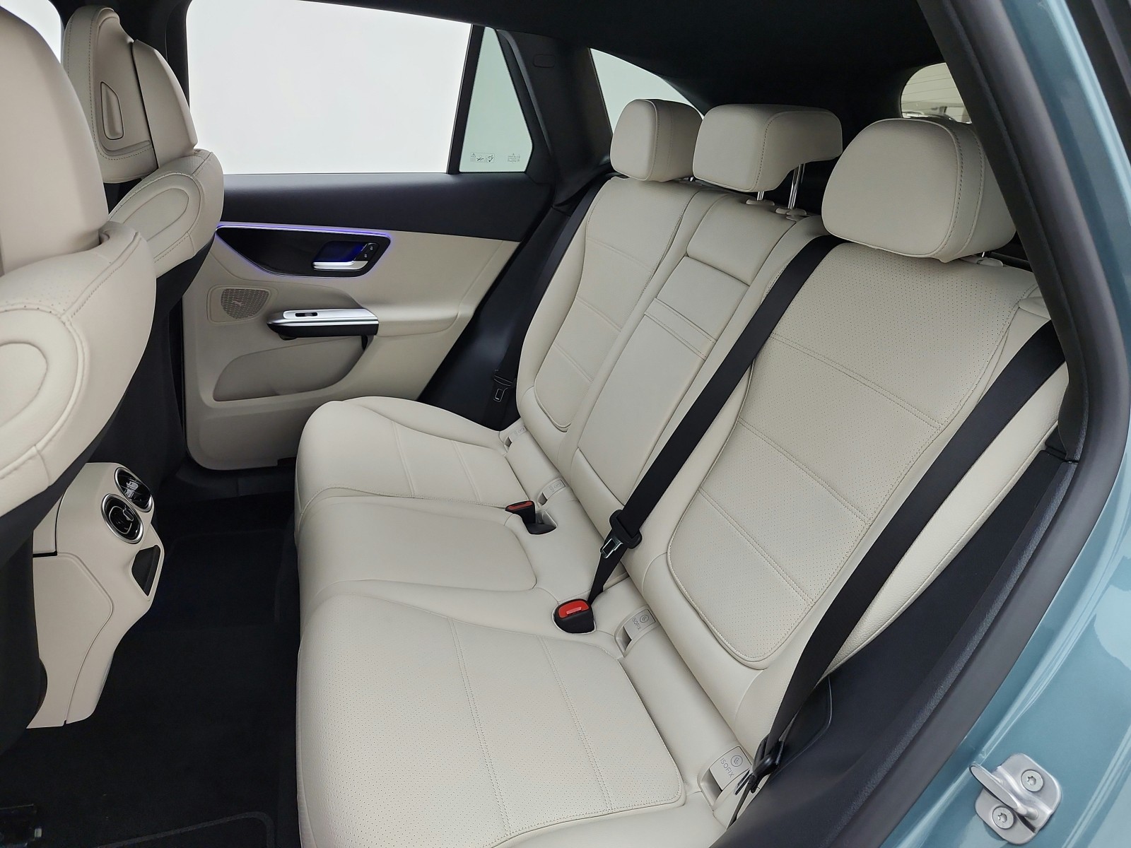 New 2027 Verde Silver Metallic Mercedes-Benz GLC 300 4MATIC® SUV image 11