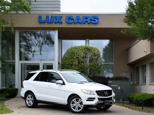 2014 Mercedes-Benz ML 350 4MATIC AWD One Owner Navi Leather Moonroof Heated Front Seats Rear View Camera Trailer Hitch MSRP $55,710 1