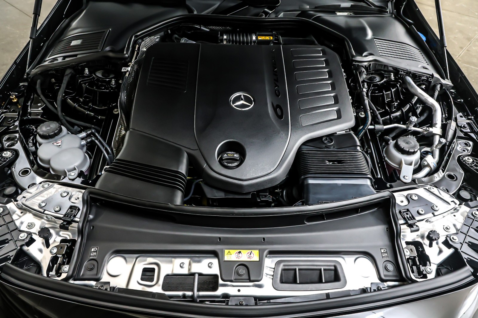 New 2026 Black Mercedes-Benz CLE 450 image 10