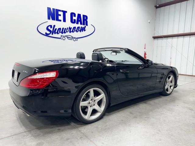 2014 Mercedes-Benz SL-Class SL 550 in , 