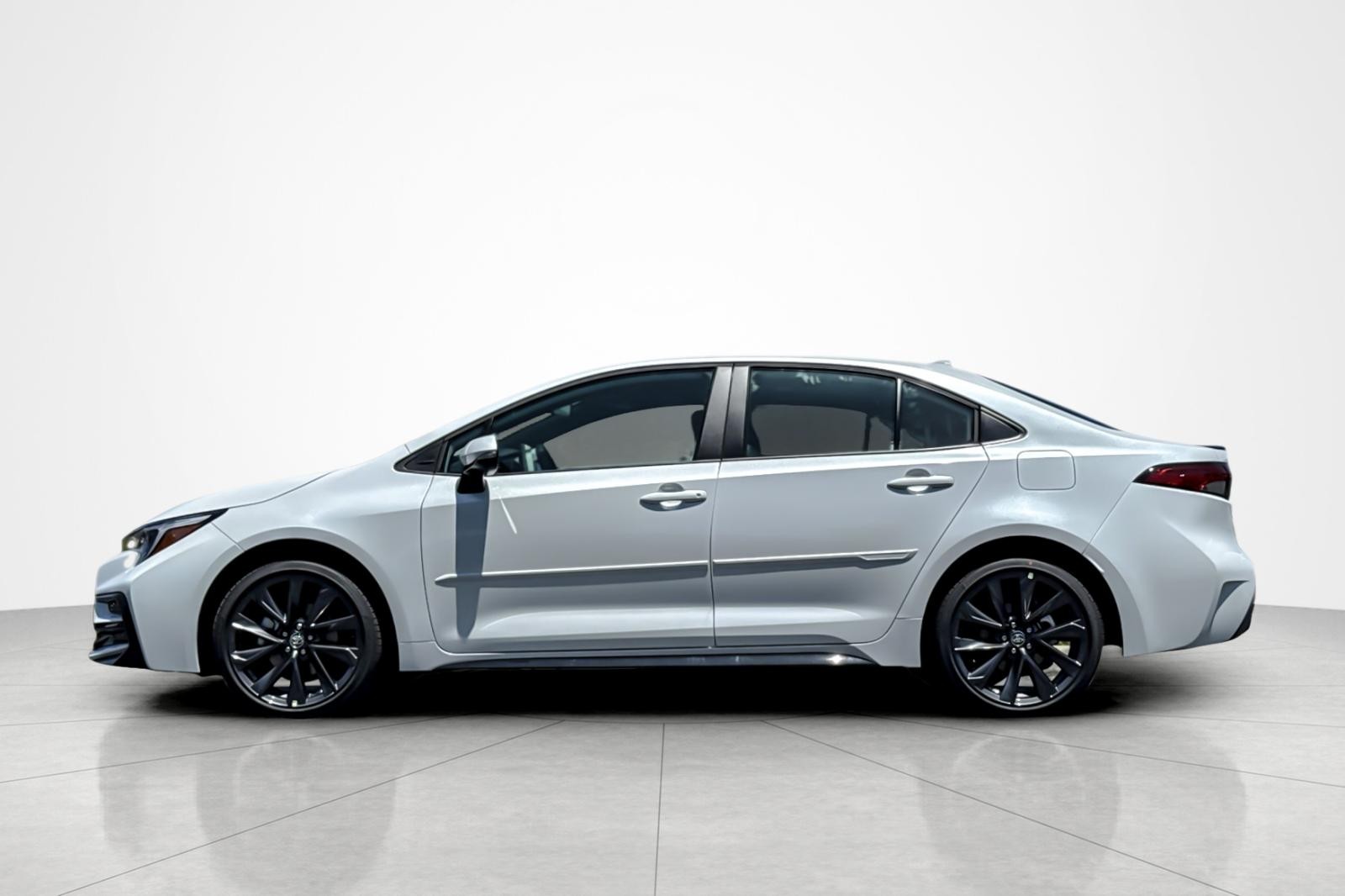 New 2026 WIND CHILL PEARL [EX Toyota XSE image 7
